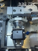 Stroj pro odizolování a krimpovaní volných předizolovaných koncovek STRIMP R