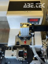 Stroj pro odizolování a krimpovaní volných předizolovaných koncovek STRIMP R