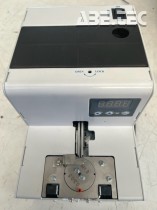 Stroj pro odizolování a krimpovaní volných předizolovaných koncovek STRIMP R