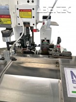 Stroj pro automatické odizolování a lisování SCMA